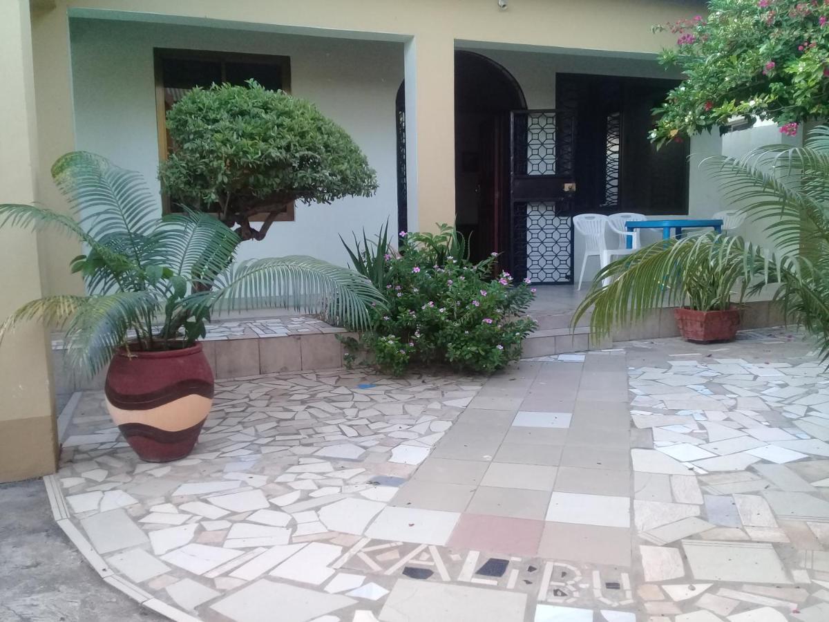 El Hope Lodge Dar es Salaam Esterno foto